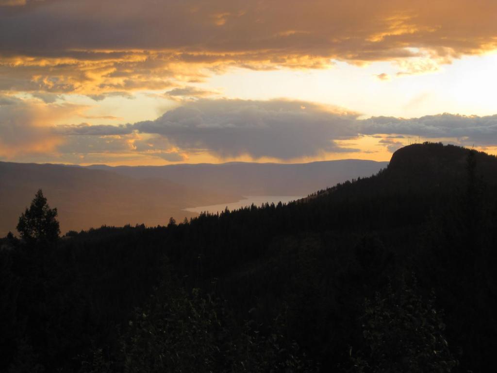 Wild Nature B&B Kelowna Luaran gambar